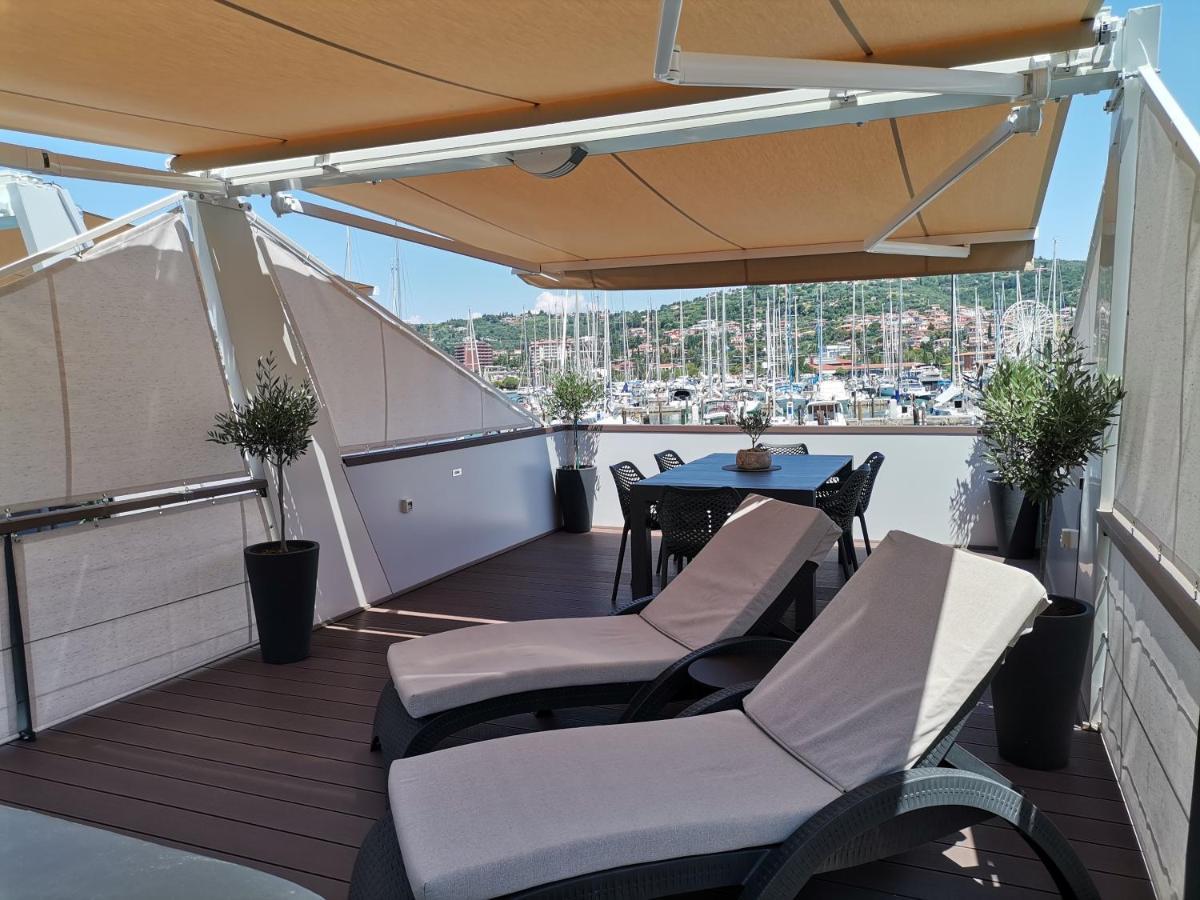 Floating House - Sunset Villa Portorož Kültér fotó